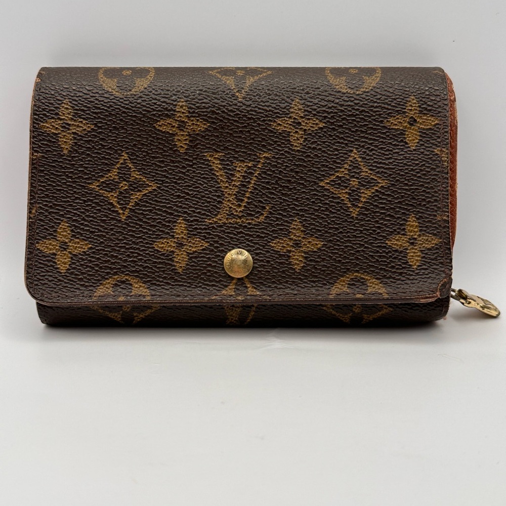 Louis Vuitton zippy wallet monogram